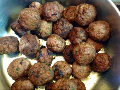 Albondigas a la manera de mi madre. Albondigas a la manera de mi madre.