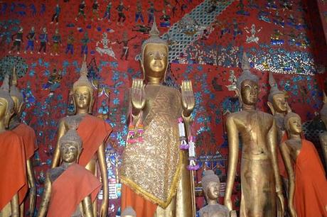 Estatuillas de Buda en Luang Prabang Estatuillas de Buda en Luang Prabang