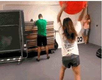 El Karma existe, 22 gifs que lo demuestran karma gif