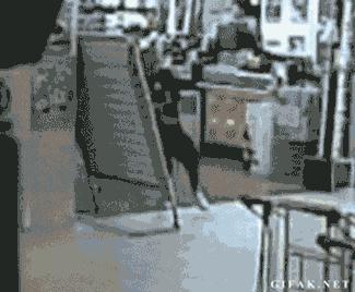 El Karma existe, 22 gifs que lo demuestran karma gif