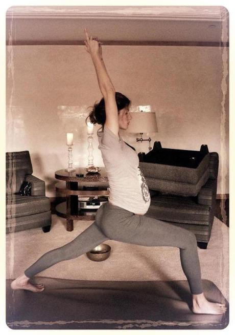 Gisele Bündchen yoga embarazada
