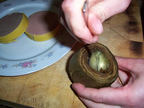 ALCACHOFAS RELLENAS DE PATE CON SALSA DE VINO ALCACHOFAS RELLENAS DE PATE CON SALSA DE VINO