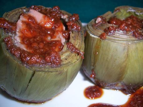 ALCACHOFAS RELLENAS DE PATE CON SALSA DE VINO ALCACHOFAS RELLENAS DE PATE CON SALSA DE VINO