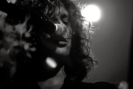 El Clásico Ecos de la semana: Flamingos (Enrique Bunbury) 2002