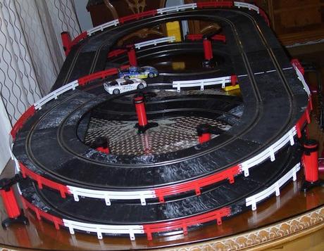 Montaje nº 94. Pequeño circuito Ninco de 3 alturas. Montaje nº 94. Pequeño circuito Ninco de 3 alturas.