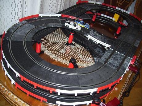 Montaje nº 94. Pequeño circuito Ninco de 3 alturas. Montaje nº 94. Pequeño circuito Ninco de 3 alturas.