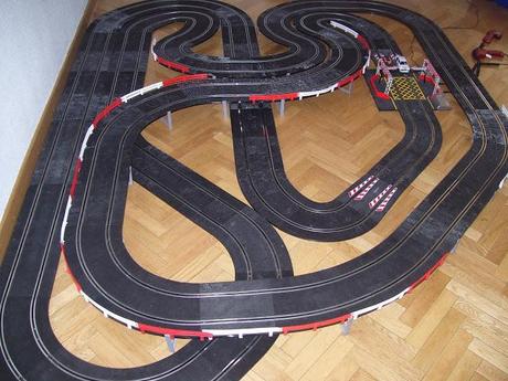 Montaje nº 96. Circuito con Pit Box en 2 plantas. Montaje nº 96. Circuito con Pit Box en 2 plantas.