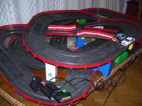 Montaje nº 93. Scalextric de sobremesa de 4 alturas. Montaje nº 93. Scalextric de sobremesa de 4 alturas.