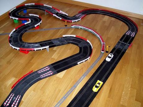 Artículo nº 11. Tren pendular portugués en el circuito de Estoril. Artículo nº 11. Tren pendular portugués en el circuito de Estoril.