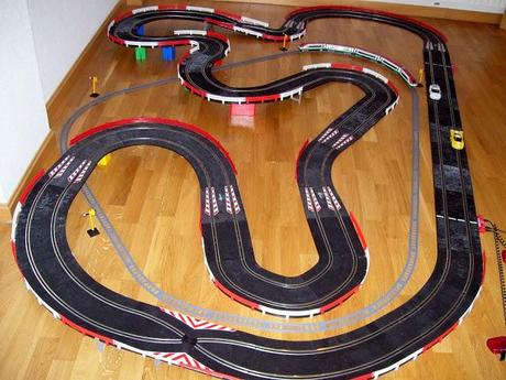 Artículo nº 11. Tren pendular portugués en el circuito de Estoril. Artículo nº 11. Tren pendular portugués en el circuito de Estoril.