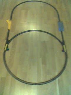 Artículo nº 3. Como montar un único circuito con dos pequetrenes de mercancias y de pasajeros clásicos. Artículo nº 3. Como montar un único circuito con dos pequetrenes de mercancias y de pasajeros clásicos.