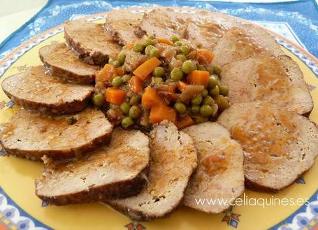 ROLLO DE CARNE PICADA EN SALSA ROLLO DE CARNE PICADA EN SALSA