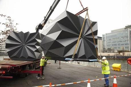 Make crea Kiosks: flexibles y transportables quioscos de origami invaden Canary Wharf. 21 kiosk make