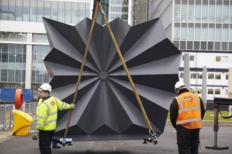 Make crea Kiosks: flexibles y transportables quioscos de origami invaden Canary Wharf. 22 kiosk make