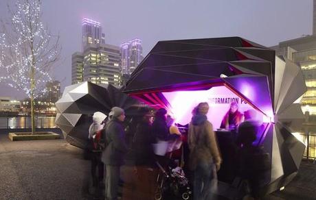 Make crea Kiosks: flexibles y transportables quioscos de origami invaden Canary Wharf. 12 kiosk make