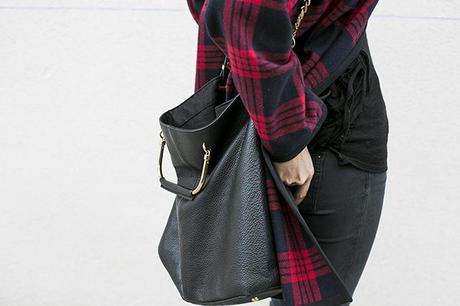 PERFECT TARTAN CAPE OUTFITS, black, tartan ,cape, zara studio, bohochic, hat, ripped jeans, topshop, 41 eyewear, seen, gafas de terciopelo, cristina blanco, spanish fashion blog, guia de estilo, guiadeestilo