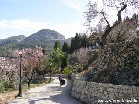 Un paseo por Alcoleja (Alicante)