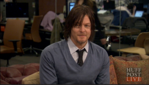 Transicion de la entrevista a Norman por Huffpost Live Transicion de la entrevista a Norman por Huffpost Live