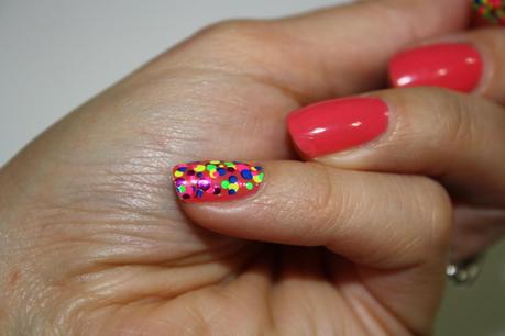 UÑAS CONFETI UÑAS CONFETI