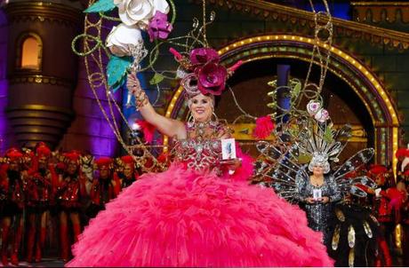 Mª Esther Travieso logra el título de Gran Dama del Carnaval del Mundo de la Fantasía