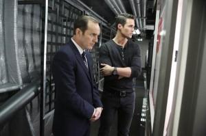 Primeros 4 minutos de Agents of S.H.I.E.L.D. 1×14 – Tahití Agents of S.H.I.E.L.D. 1x14 - Tahití