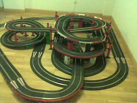 Montaje nº 1. Ejemplo de circuito con dos puertos. Montaje nº 1. Ejemplo de circuito con dos puertos.