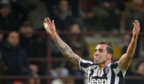 Carlos Tevez fue protagonista en la victoria de la Juventus al Milan Carlos Tevez Celebración