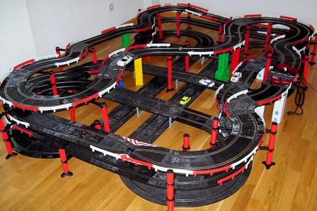 Montaje nº 53. Laberinto de 4 plantas y 35m. de cuerda en 2,90 x 1,80 Montaje nº 53. Laberinto de 4 plantas y 35m. de cuerda en 2,90 x 1,80