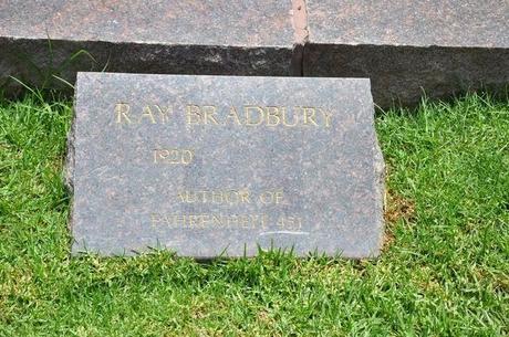 Fahrenheit 451, de Ray Bradbury Fahrenheit 451, de Ray Bradbury