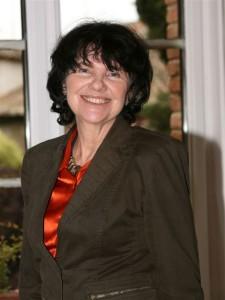 Hay fecha del juicio por Bio Bac ¿salpicará a la presidenta de la patronal de farmacéuticas y transgénicas? Regina Revilla merck farmacia alimentación lobby