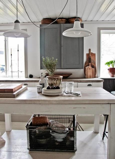 Una cocina vintage. luminosidad compleja, con elementos retro ...
