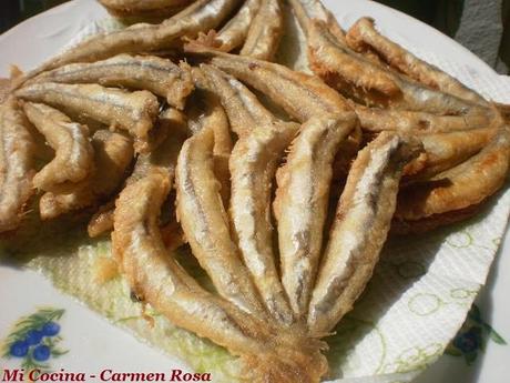 PESCADO FRITO AL ESTILO MALAGUEÑO (MERLUZA, BOQUERONES Y JIBIAS FRITAS)