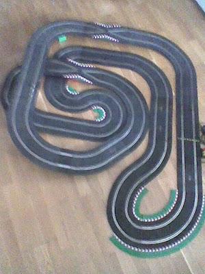 Montaje nº 9. Circuito de rally base y dos ampliaciones posibles.( Diseños 71, 72 y 73) Montaje nº 9. Circuito de rally base y dos ampliaciones posibles.( Diseños 71, 72 y 73)