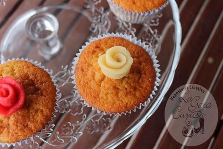 MUFFINS DE PERA Y MAZAPAN MUFFINS DE PERA Y MAZAPAN