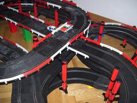 Nº 1000. Laberinto simétrico con 2 cruces de 5 alturas. Nº 1000. Laberinto simétrico con 2 cruces de 5 alturas.