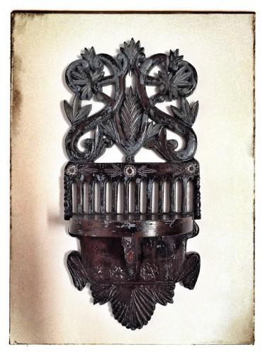 Restaurar envejeciendo: repisa tallada siglo XIX Restauración Repisa 01