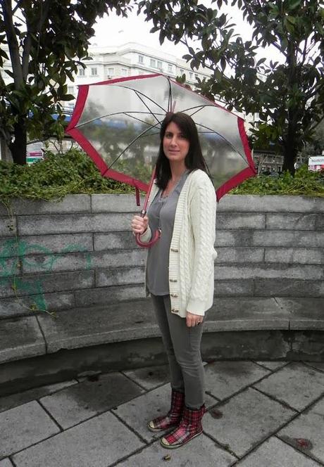 LLUEVE QUE TE LLUEVE LLUEVE QUE TE LLUEVE