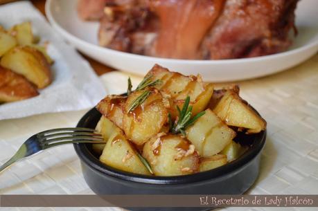 Tapa de patatas al ajillo con vinagre balsámico al Pedro Ximénez Tapa de patatas al ajillo con vinagre balsámico al Pedro Ximénez