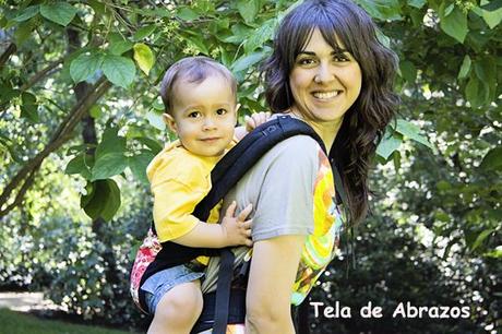 ¿Por qué te aconsejo portear tu bebé? Boba3G-tela-de-abrazos