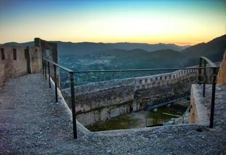 El castillo de Játiva, fortaleza y prisión de Aragón