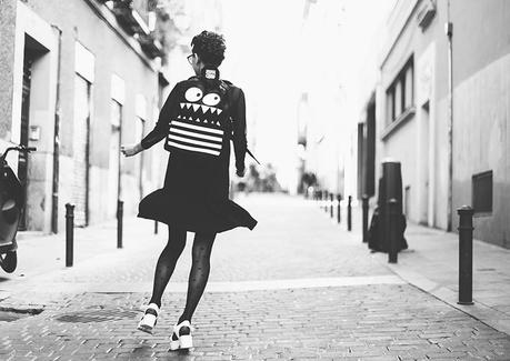 Black and White bailar_mochila_amintaonline
