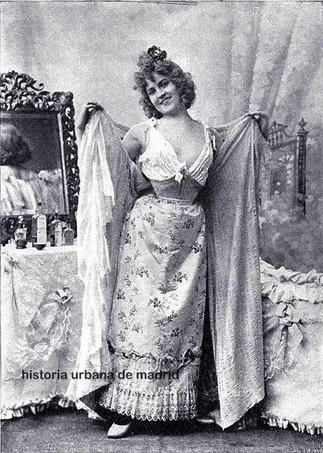 Madrid erótico. El baño de una francesita. Parte II Madrid erótico. El baño de una francesita. Parte II