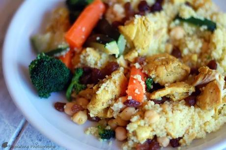COUS-COUS o CUSCÚS CON POLLO Y VERDURAS COUS-COUS o CUSCÚS CON POLLO Y VERDURAS