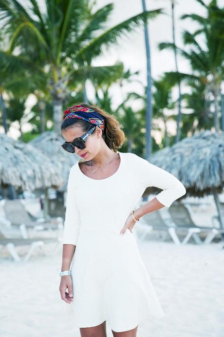 SIMPLICITY White_Dress-Lace_Up_Sandals-Scarf-Turbant-Outfit-Street_Style-15