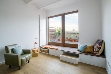 Casa Sal: un apartamento-pasillo en Poble Sec, bien resuelto por nook architects. 13 CASA-SAL