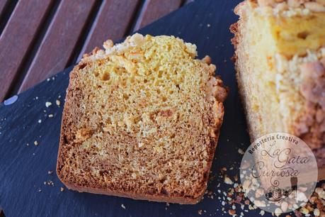 BIZCOCHO DE NARANJA CON STREUSEL DE MAZAPAN BIZCOCHO DE NARANJA CON STREUSEL DE MAZAPAN