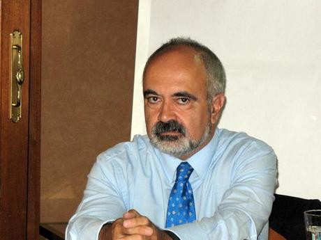 Naciones, nacionalismos y nacionalistas http://www.aeval.es/comun/imagenes/visitas_entrevistas/10-07-08/Seminario_Cesar_Molinas_2.jpg