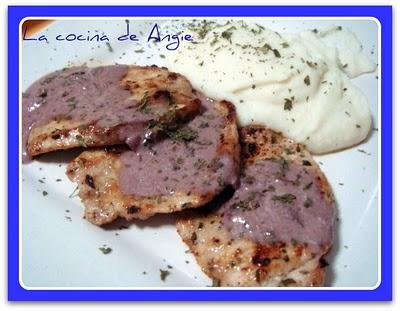 CINTA DE LOMO CON SALSA DE OPORTO CINTA DE LOMO CON SALSA DE OPORTO