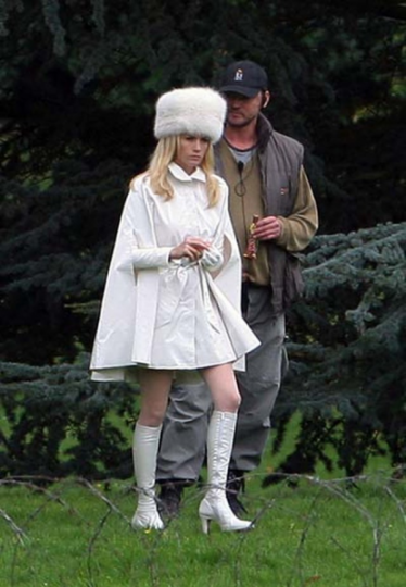 January Jones como Emma Frost