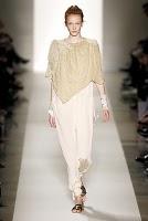 Because elegance is an attitude Because elegance is an attitude